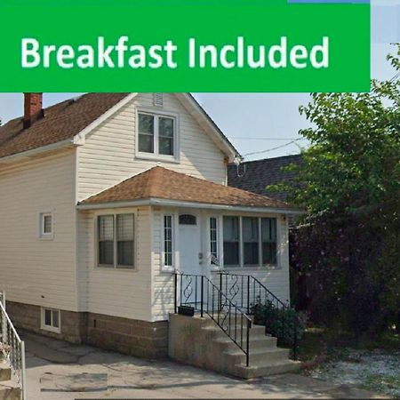 Cozy 3 Bedroom Downtown Cottage With Complimentary Breakfast Delivered Daily To The Rental Niagara Bagian luar foto